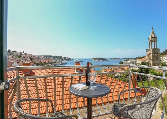 Pina Hvar Seaview Apartment