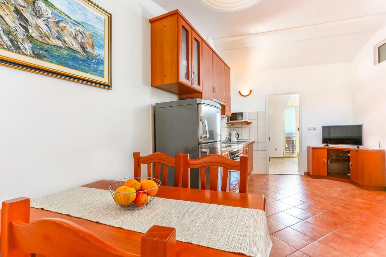 Pina Hvar Seaview Apartment Apartman *